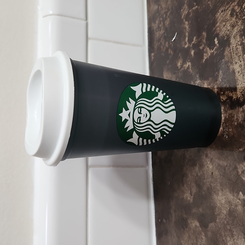 Starbucks color changing cup